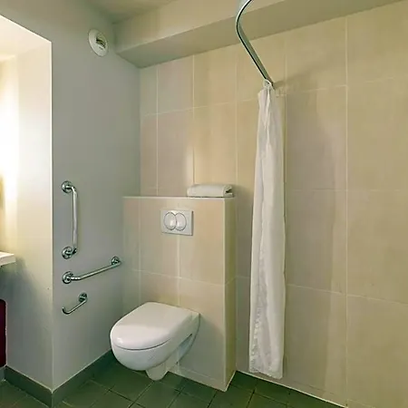 Lyon Cite Internationale Szálloda 3*