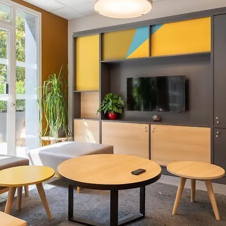 Lyon Cite Internationale Hotel 3*